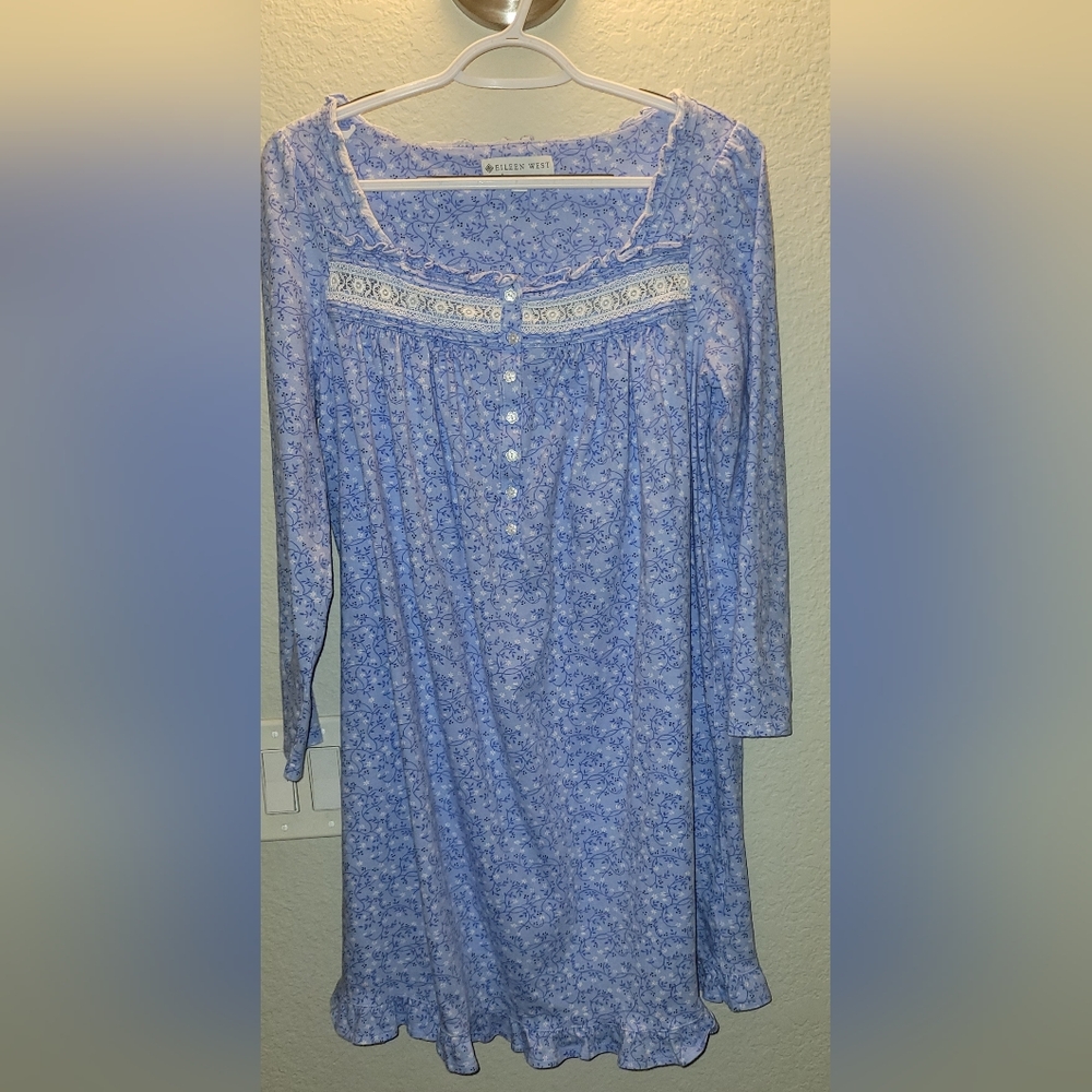 Eileen‎ West Blue Floral Knee Length Long Sleeve Nightgown Sz Small